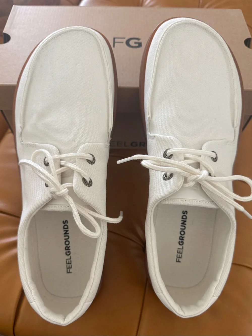 Feelgrounds Men’s Size 11 Gum White Barefoot Docks